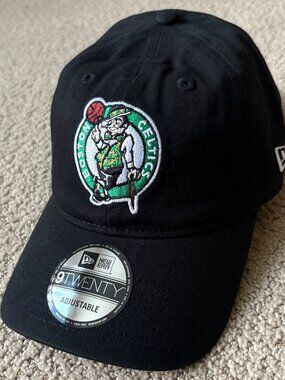 New Era Boston Celtics 9TWENTY Black Strapback Adjustable Hat NBA OSFM NWT